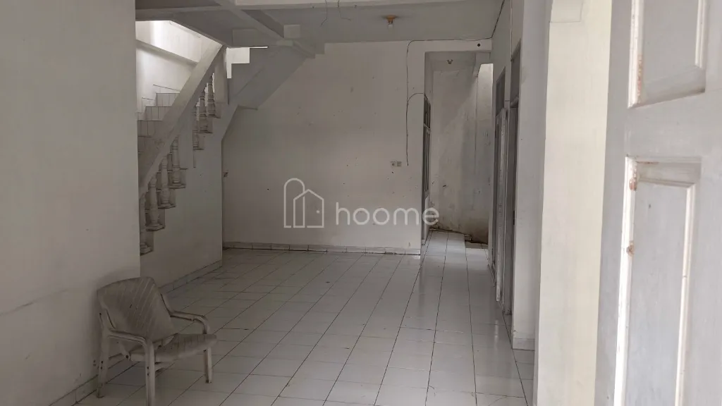 Dijual Rumah Dijual Rumah  2 Lantai Bona Sarana Indah,SHM — foto 1 dari 4