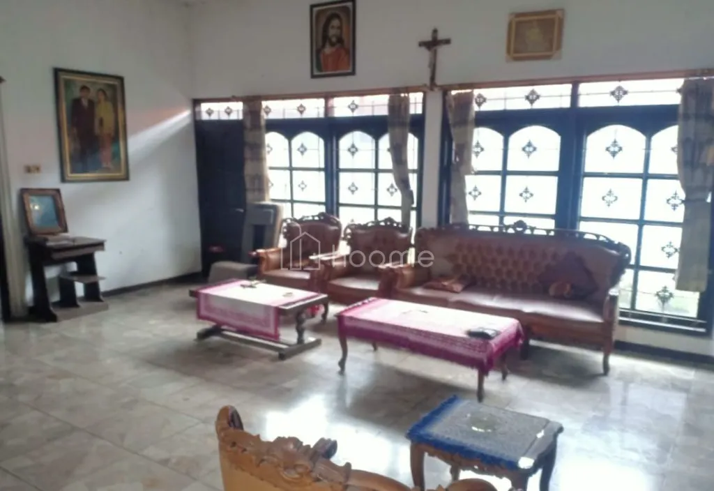 Dijual Rumah Lokasi super strategis  — foto 1 dari 4
