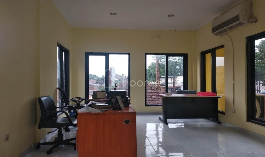 Disewa Ruko BEKAS KANTOR & LAHAN USAHASTRATEGIS — foto 4 dari 4