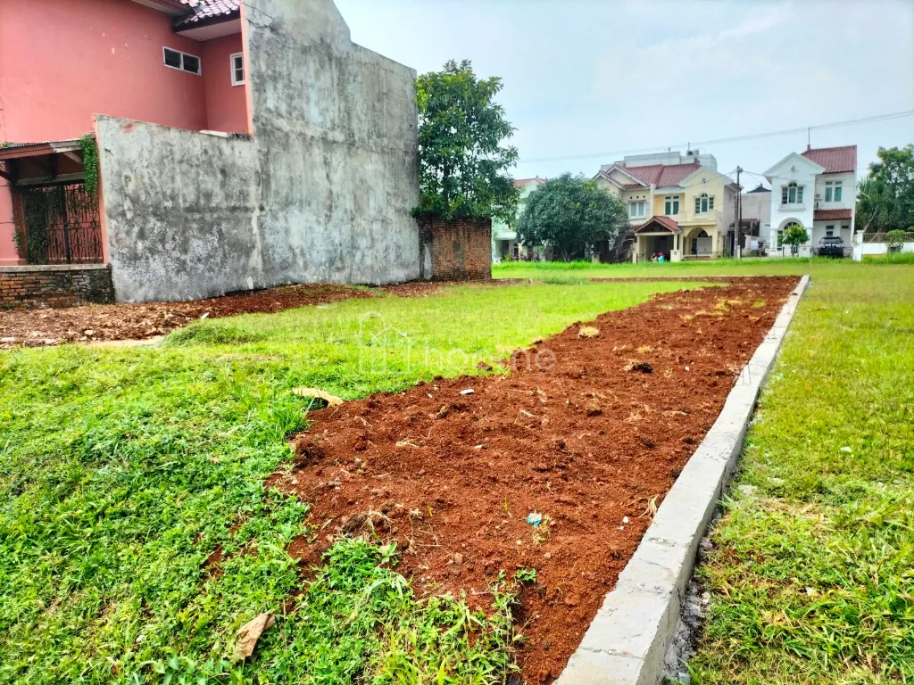 Dijual Tanah pinggir jalan, strategis di selatan Jakarta — foto 1 dari 4