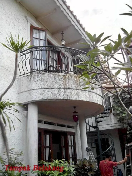 Dijual Rumah Gaya Bali, Kokoh, Bersih, Terawat Di Kota Legenda — foto 4 dari 4