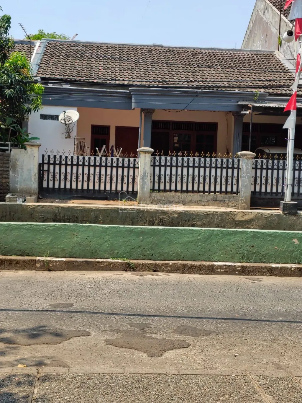 Dijual Rumah Strategis untuk Usaha Taman Duta Cisalak Dpk, SHM  — foto 3 dari 3