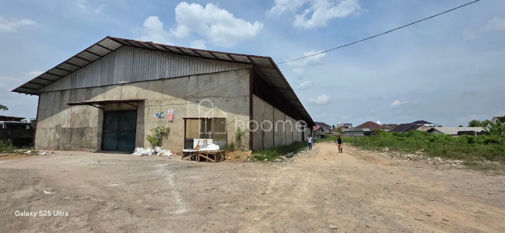 Disewa Ruko Disewa gudang soekarno hatta palembang — foto 1 dari 3