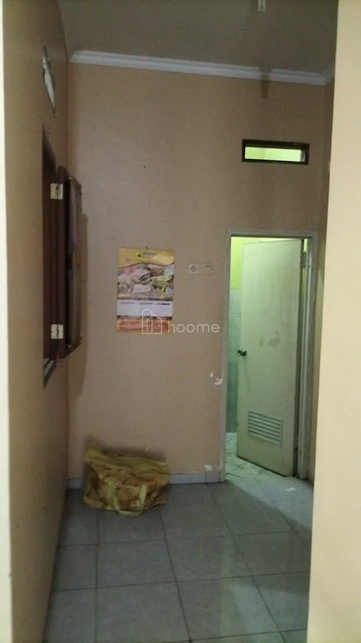 Disewa Rumah STRATEGIS DI PURI RAWADENOK BLOK B5 — foto 4 dari 4