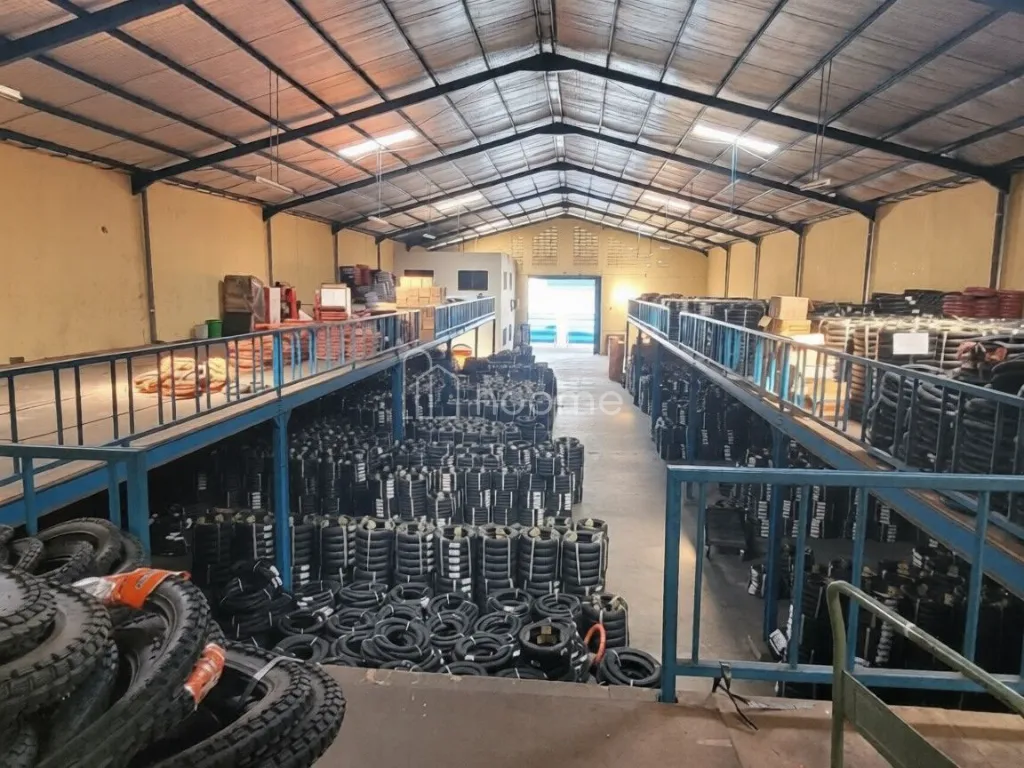 Dijual Gudang Langka 2 Lantai Komplek Margomulyo Jaya Luas Besar — foto 1 dari 4