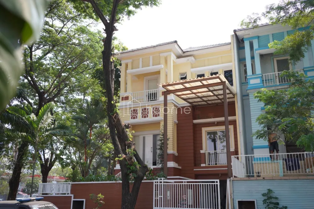 Disewa Rumah Home Office / Safe House di PIK 1 Jakarta Utara — foto 3 dari 4