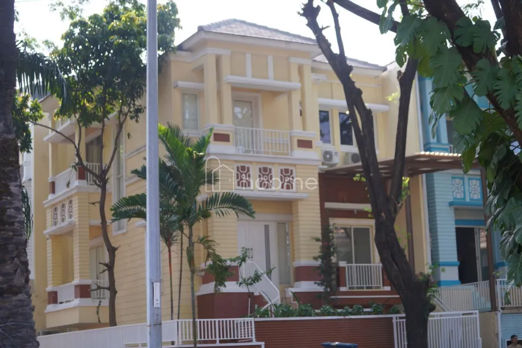 Disewa Rumah Home Office / Safe House di PIK 1 Jakarta Utara — foto 4 dari 4