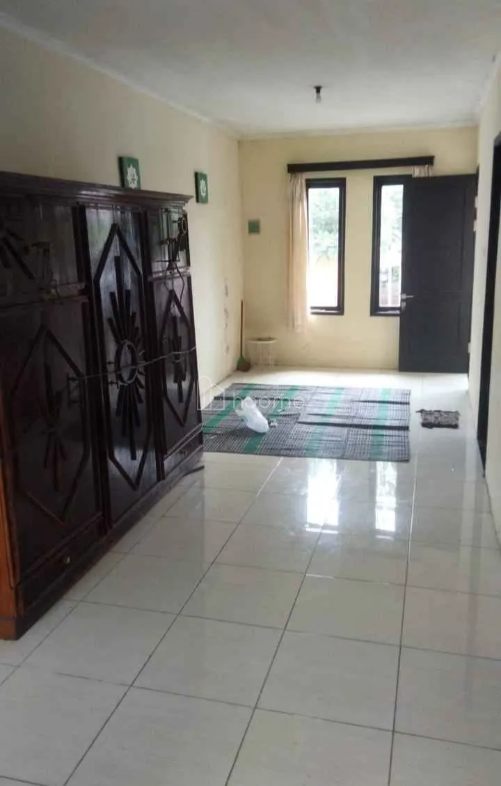 Dijual Rumah Siap Huni di Sidoarjo, Sertifikat Ready — foto 3 dari 4