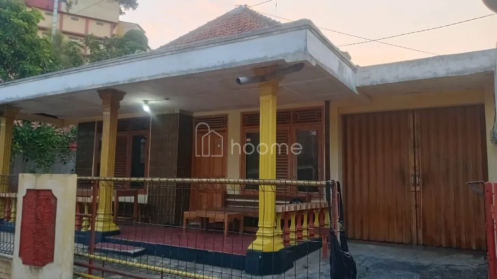 Dijual Rumah Strategis 300m2 — foto 1 dari 4