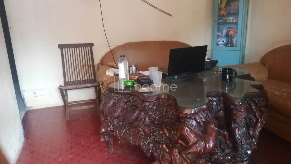 Dijual Rumah Strategis 300m2 — foto 3 dari 4