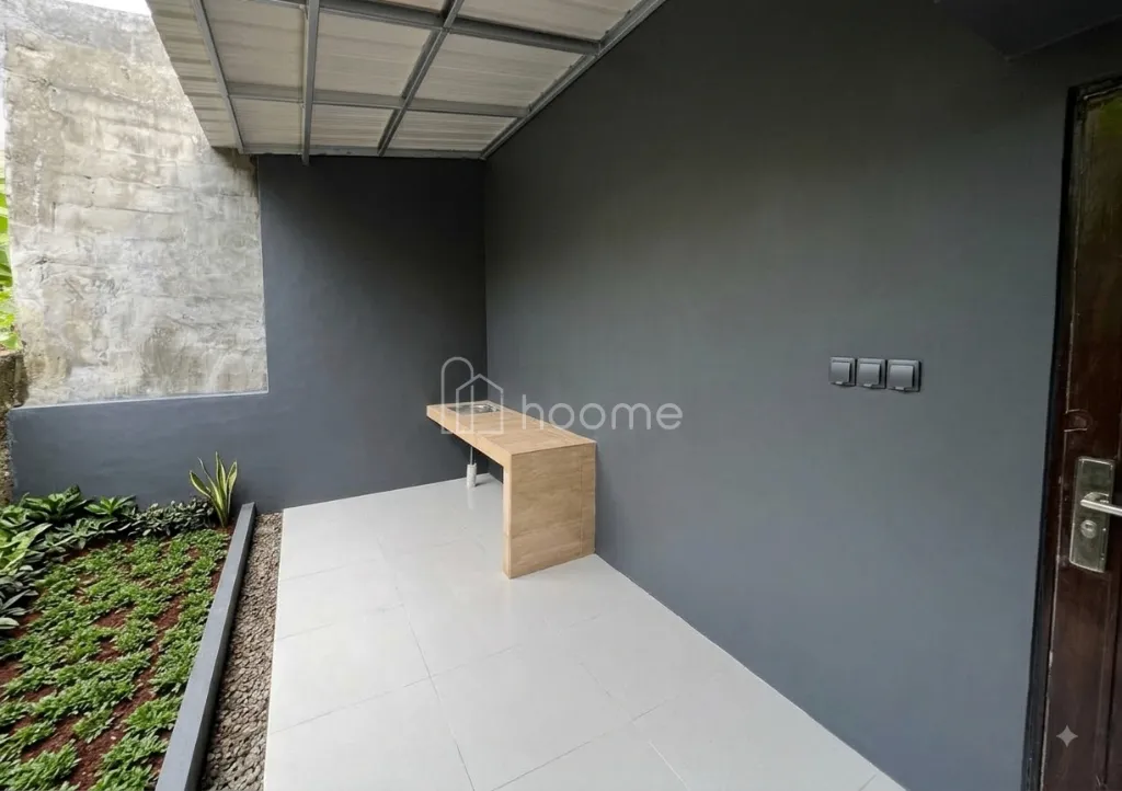Dijual Rumah Rumah 2 Lantai Hook Ready 3KT 2KM Cikaret Cibinong — foto 1 dari 4