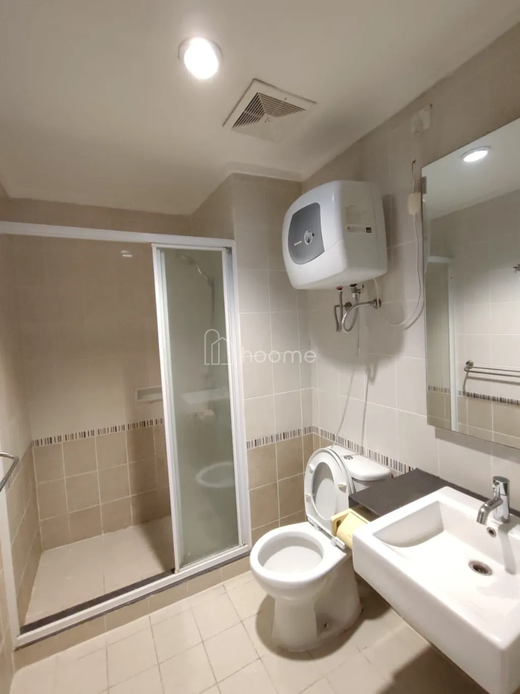 Disewa Apartemen Disewakan Apartemen Sahid Sudirman Residence 3 BR — foto 1 dari 4