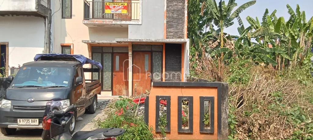 Dijual Rumah Di jual cepat rumah 2 lantai  — foto 2 dari 4