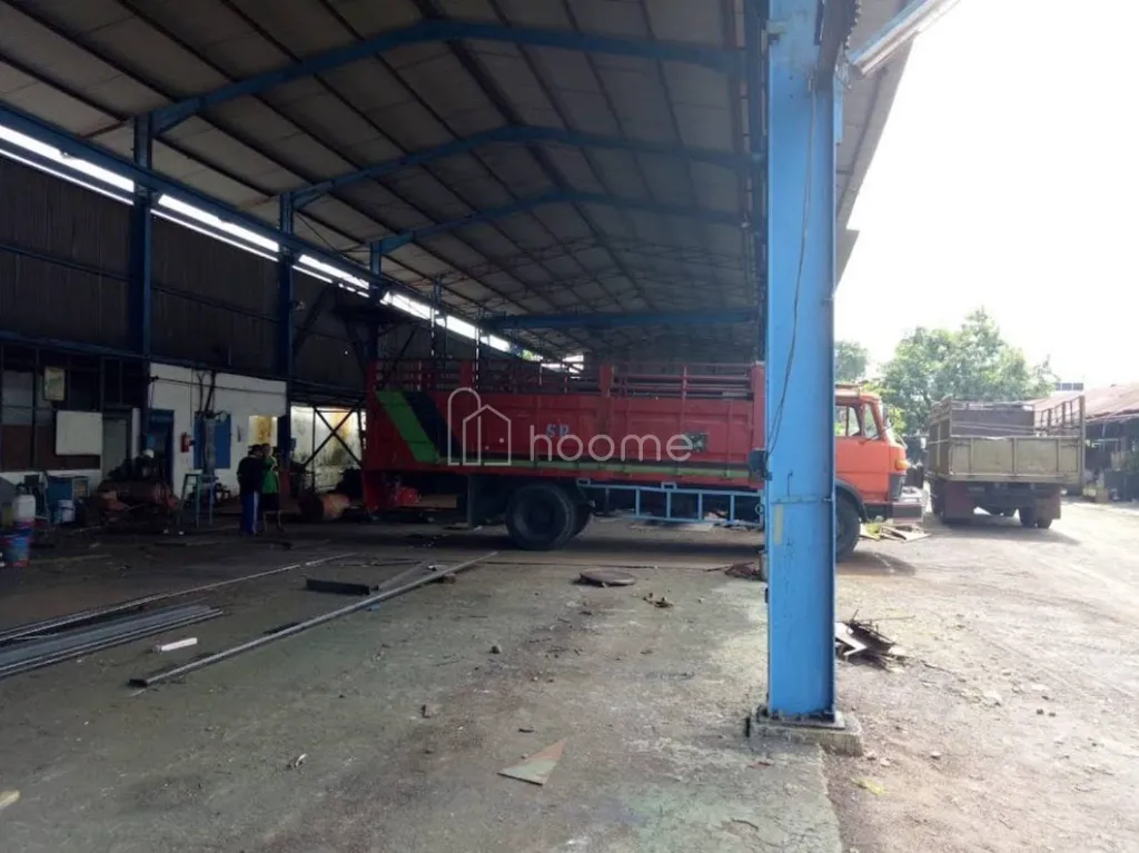 Dijual Gudang Eks Workshop Area Raya Waru Gedangan Strategis — foto 4 dari 4