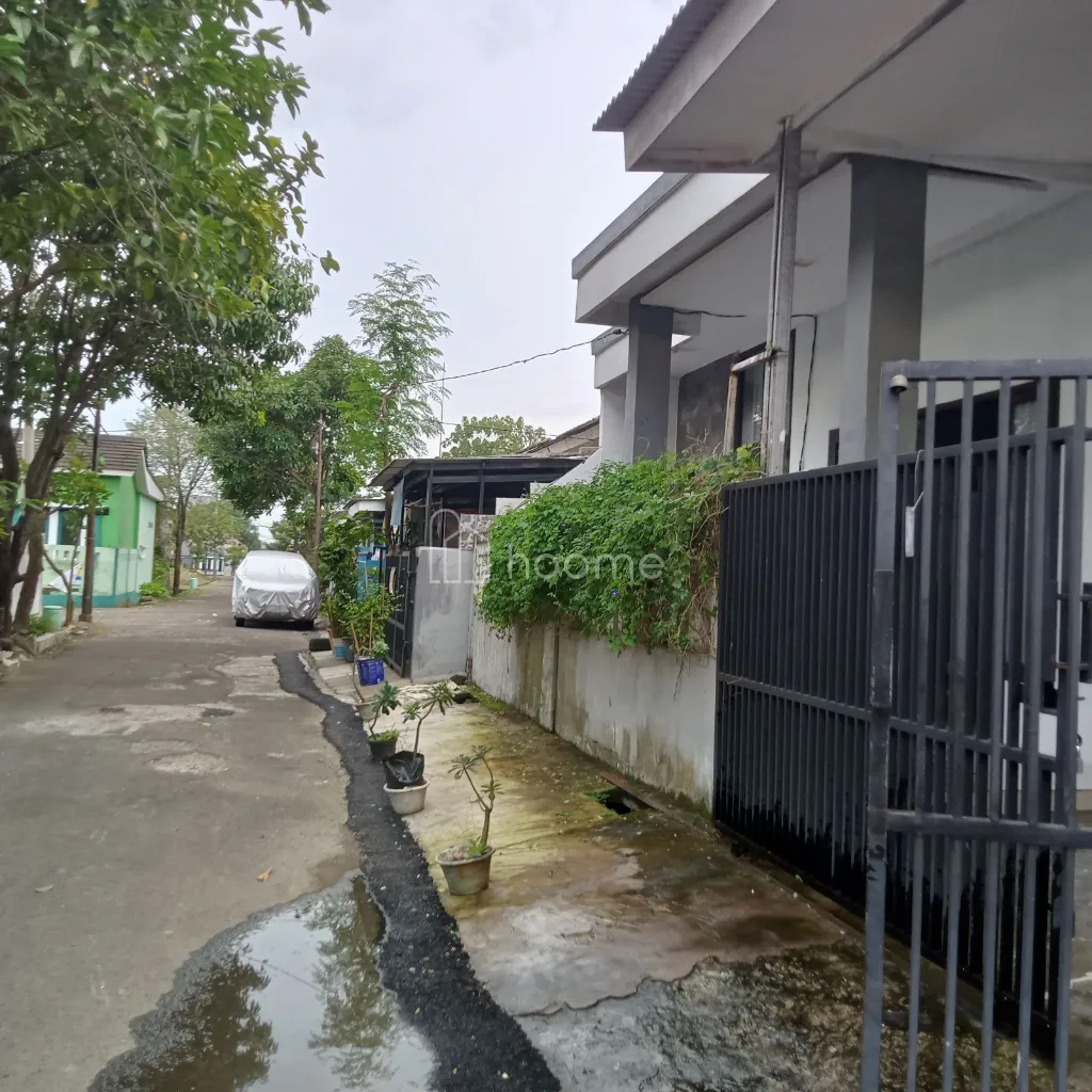 Dijual Rumah  Second Siap Huni Tanah Luas di Timur Cibubur — foto 3 dari 4