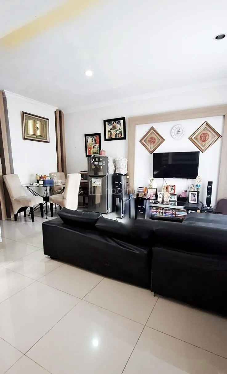 Dijual Rumah Family Home Siap huni Jaksel - LT100/LB150 — foto 4 dari 4