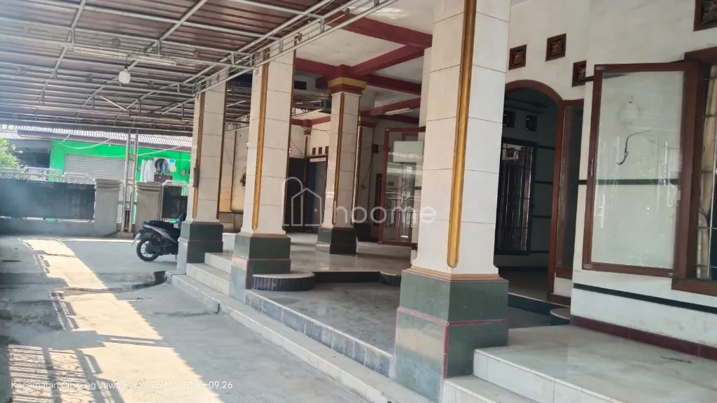 Dijual Rumah 2 lantai dan kontrakan posisi hook SHM murah — foto 3 dari 4