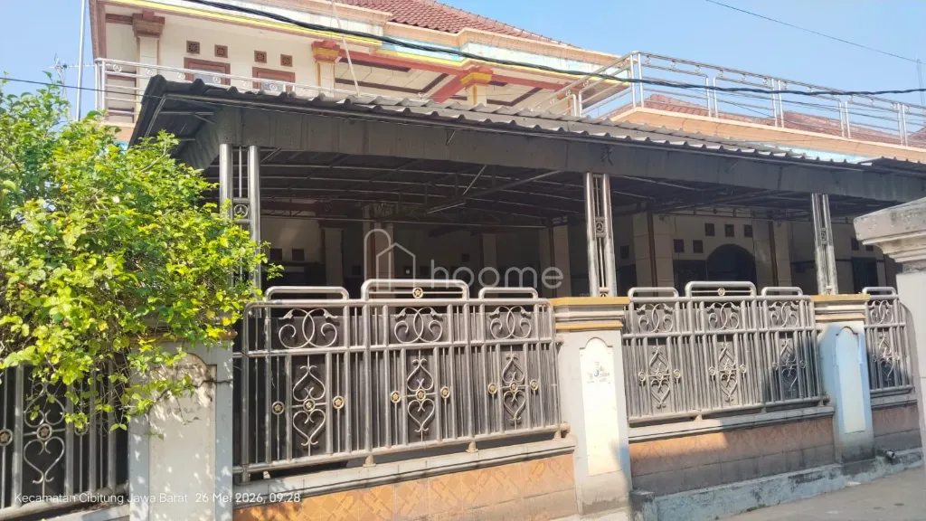 Dijual Rumah 2 lantai dan kontrakan posisi hook SHM murah