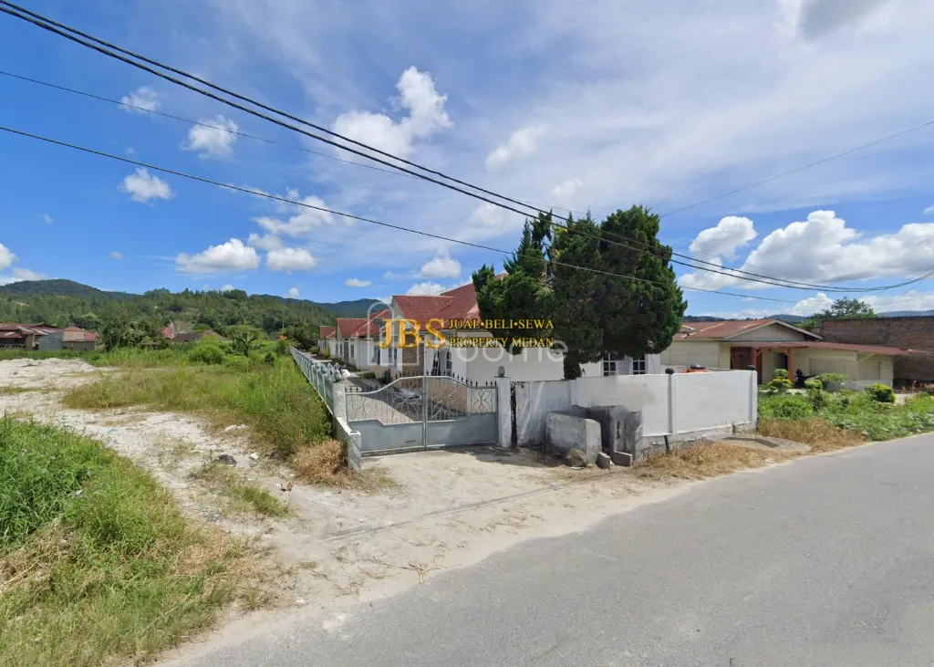 Dijual Rumah Daerah Tapanuli Utara Jalan Dr. TD. Pardede — foto 2 dari 4