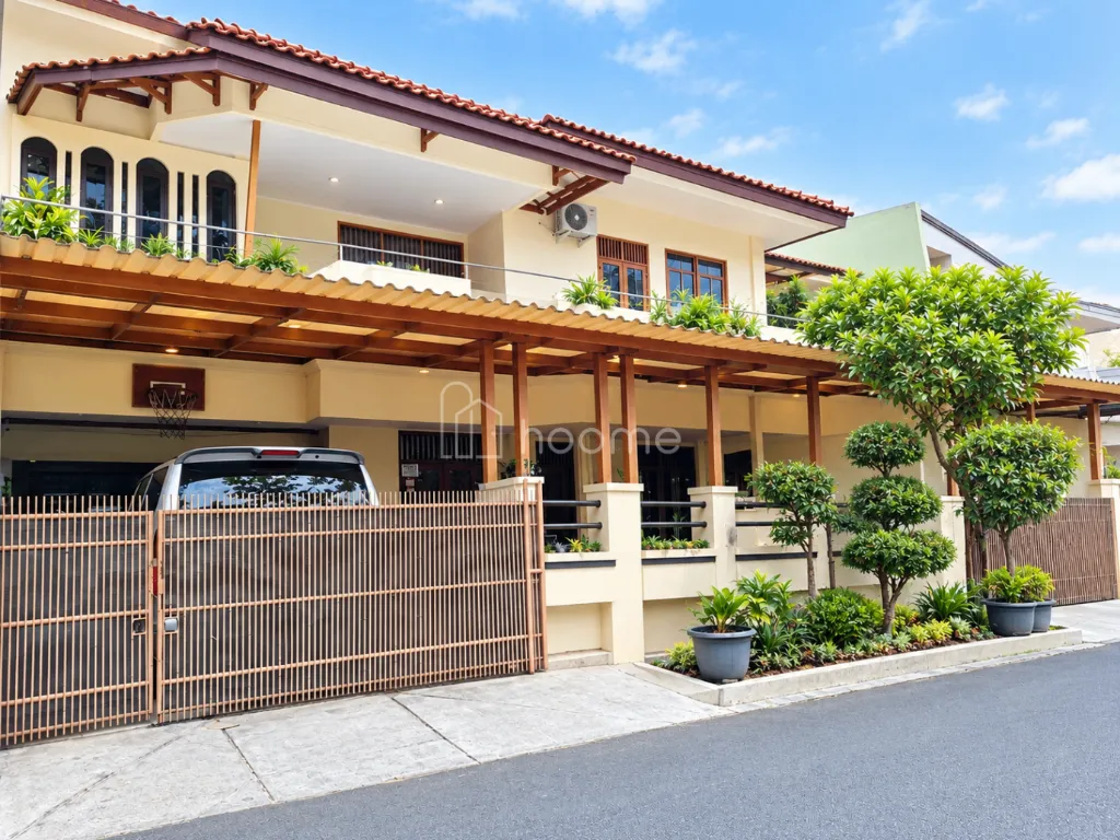 Dijual Rumah Dijual Rumah Mewah, Lokasi Sangat Strategis — foto 2 dari 14