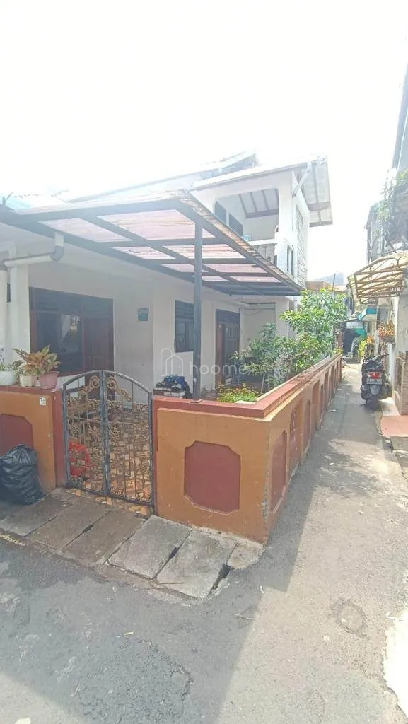 Dijual Rumah lama harga NJOP murah strategis dekat sekolah, mal — foto 2 dari 20