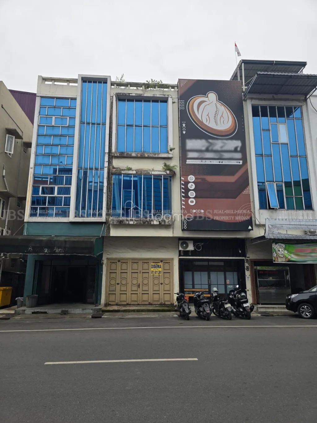 Disewa Ruko 3,5 Tingkat di Komplek J City - Pangkalan Mansyur — foto 2 dari 12