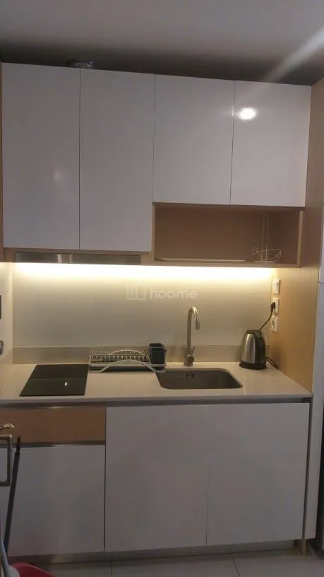 Dijual Apartemen TAMAN ANGGREK RESIDENCE 2BR HARGA BU — foto 3 dari 5