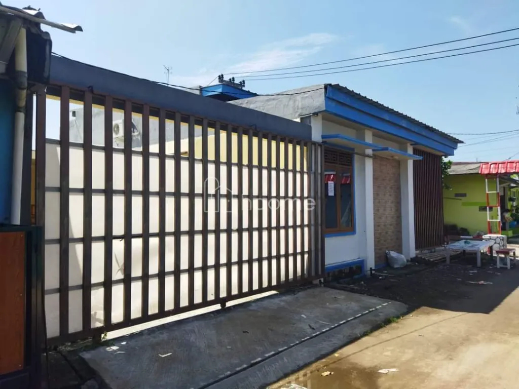 Dijual Rumah Minimalis Dinding Tinggi — foto 2 dari 11