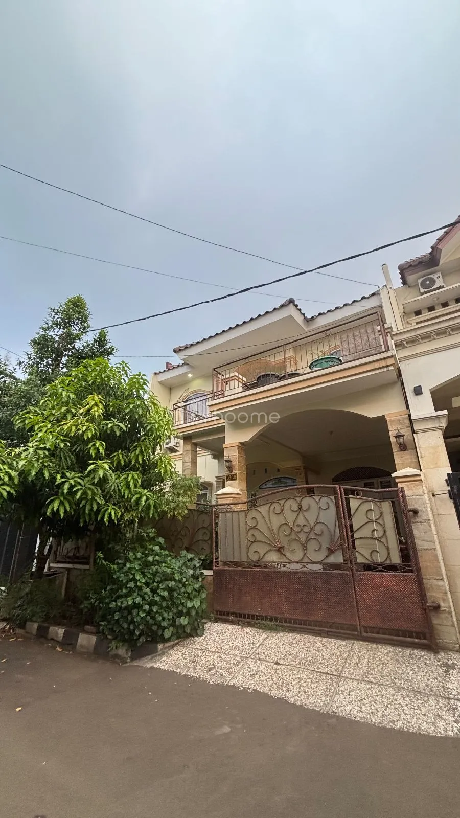 Dijual Rumah Taman Laguna Cibubur — foto 2 dari 20