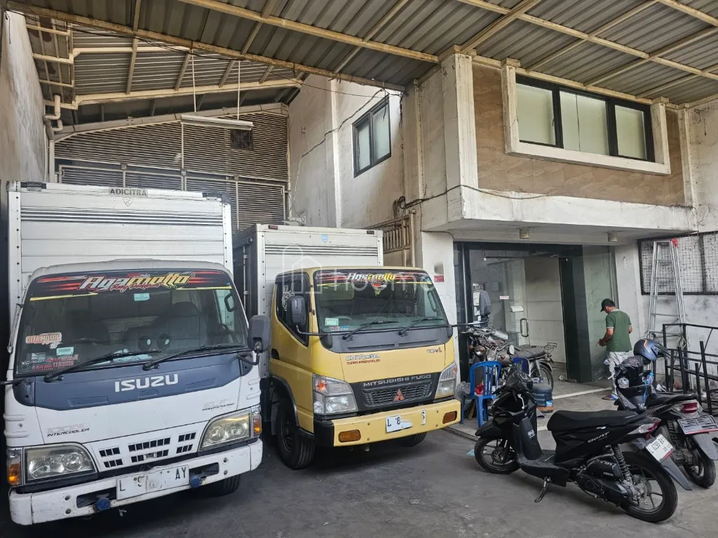Dijual Gudang 2 Lantai Siap Pakai Raya Brigjen Katamso Waru — foto 3 dari 6