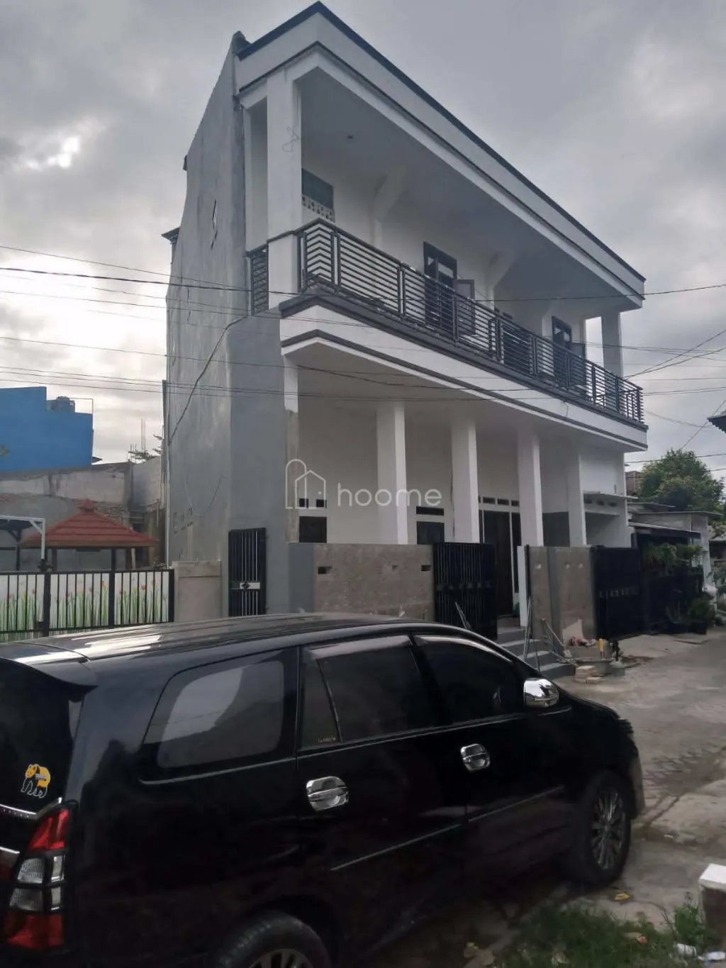 Dijual Rumah Dijual rumah modern 3 lantai di daerah ciledug — foto 3 dari 3