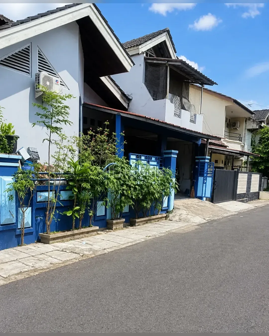Dijual Rumah di Pondok Gede — foto 3 dari 12