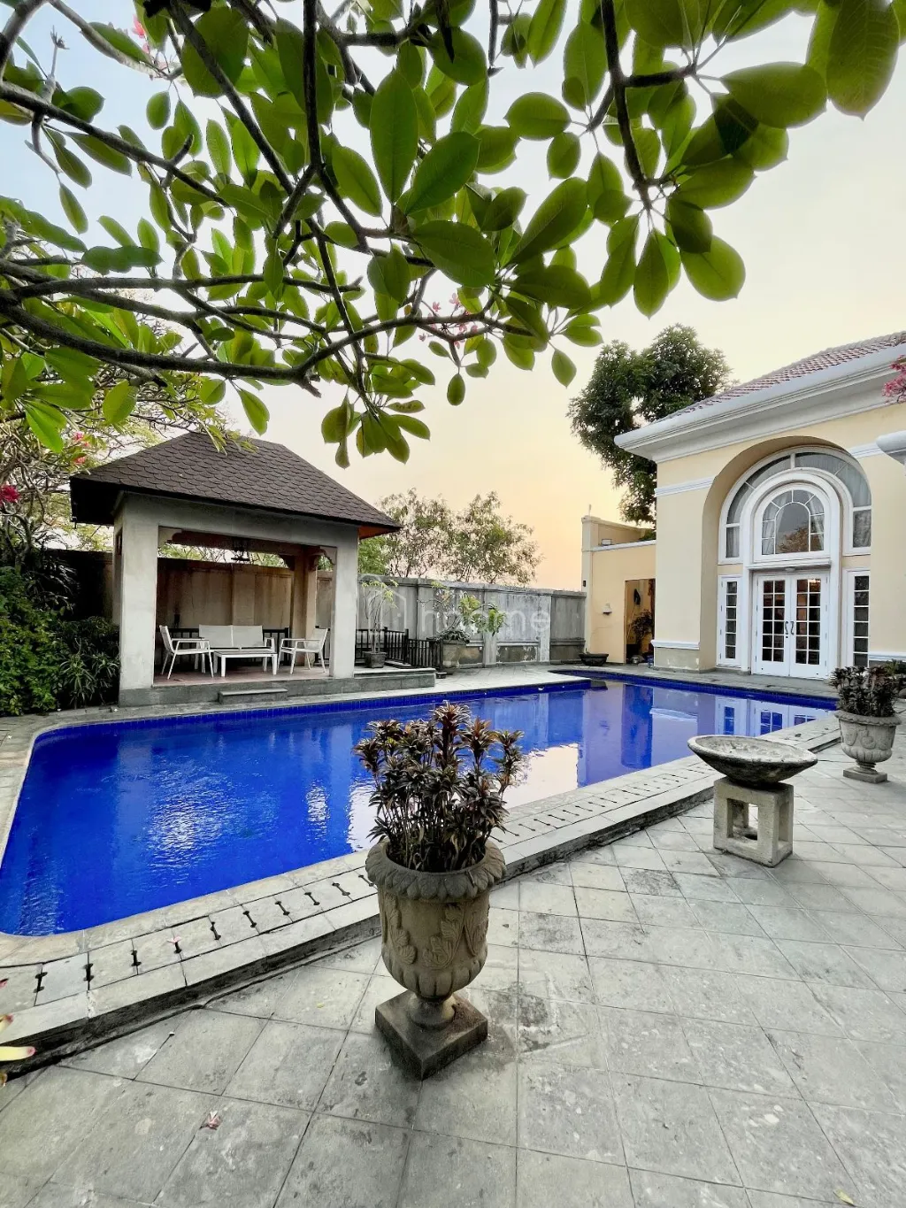 Dijual Rumah Super Mewah Golf View Cluster Nusa Golf Citraland — foto 2 dari 6
