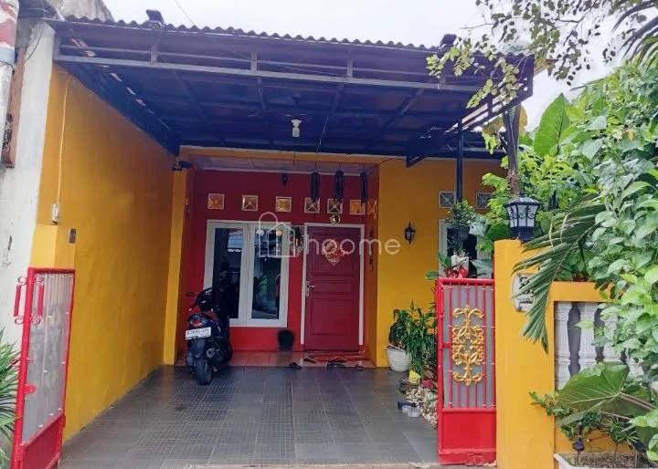 Dijual Rumah DIJUAL RUMAH CAT KUNING DAERAH DEPOK TIMUR — foto 2 dari 3
