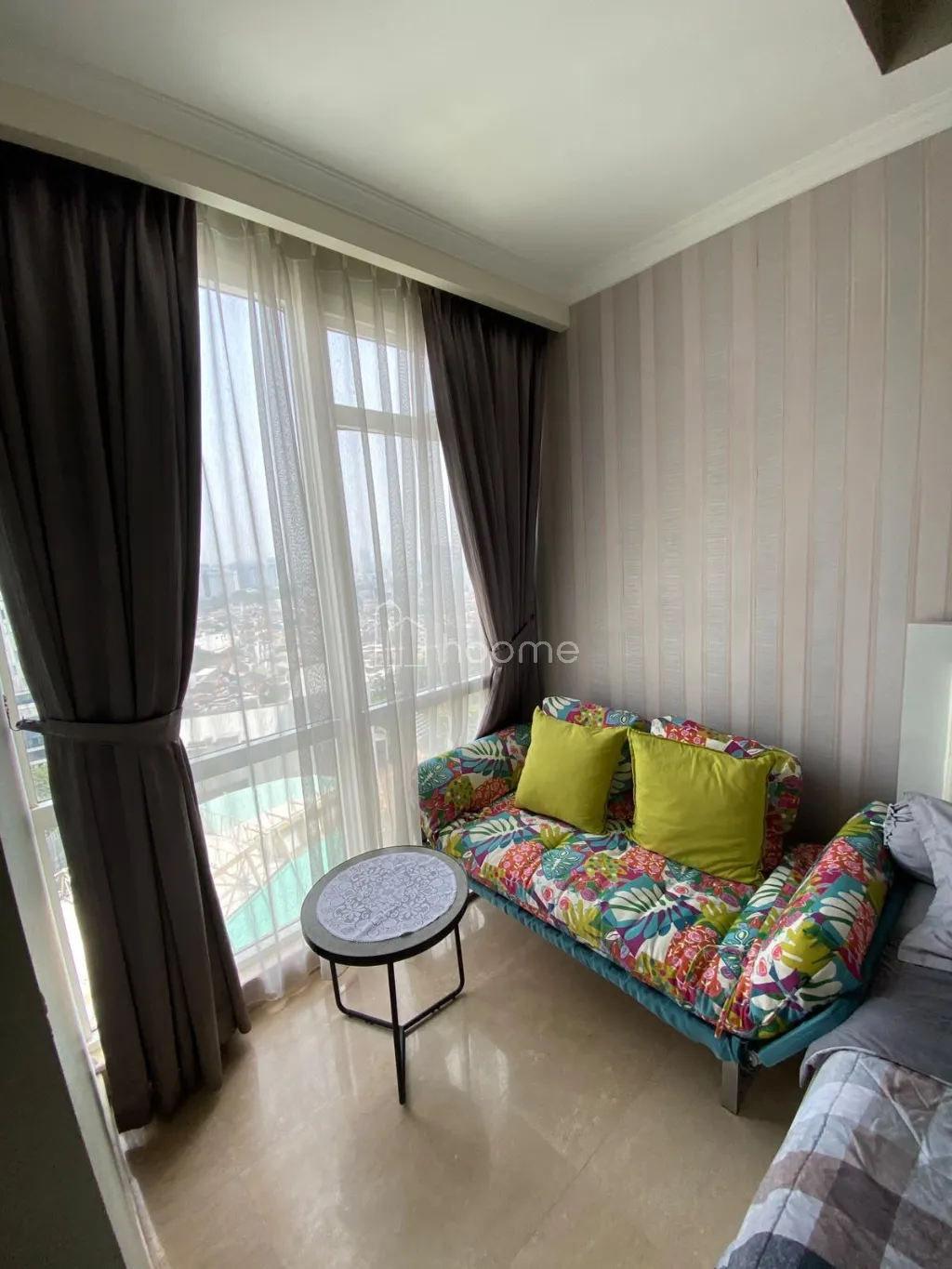 Disewa Apartemen MENTENG PARK - DIAMOND TOWER — foto 3 dari 4