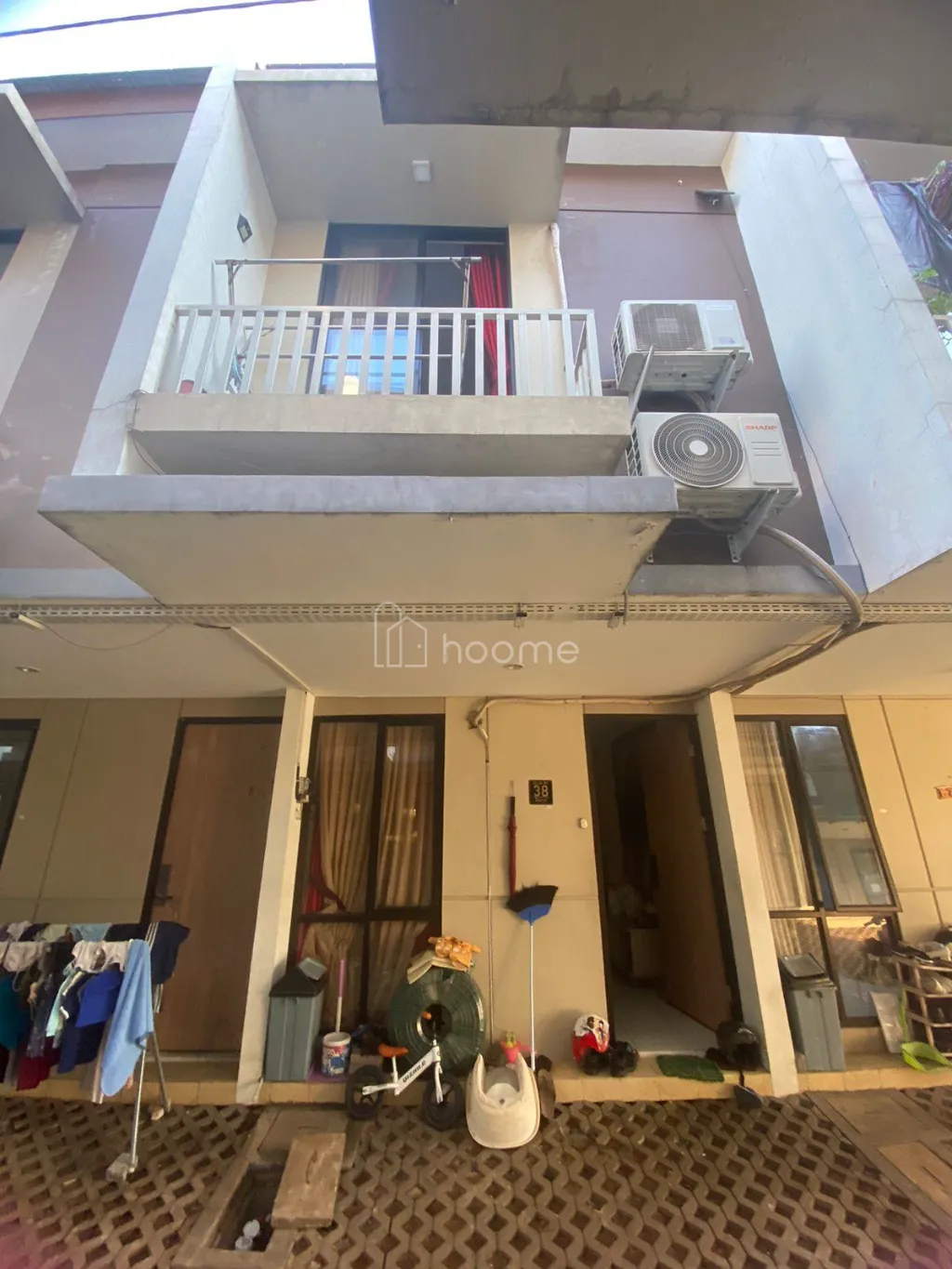 Dijual Rumah 2 Lantai, Lokasi Strategis, Di Cluster — foto 2 dari 6