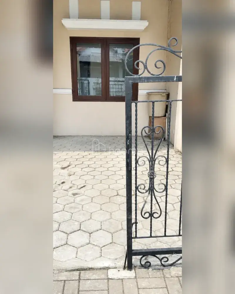 Dijual Rumah di Taman