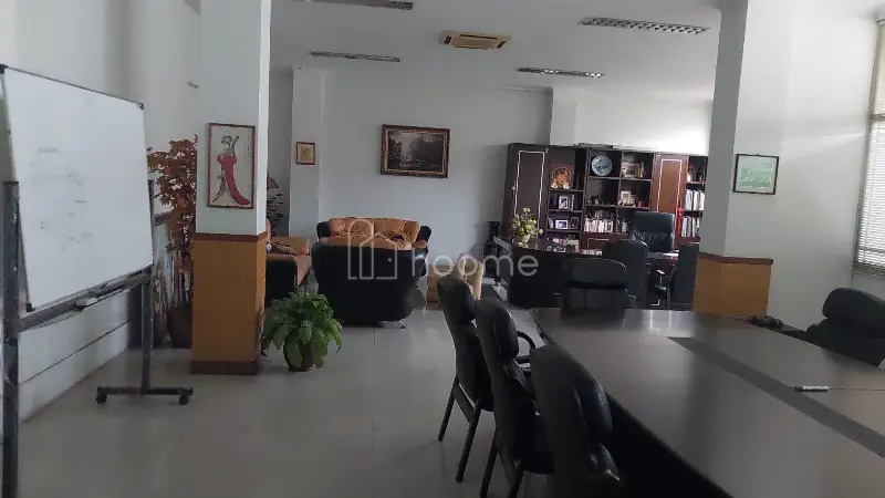 Dijual Ruko siap pakai di Gunung Sahari