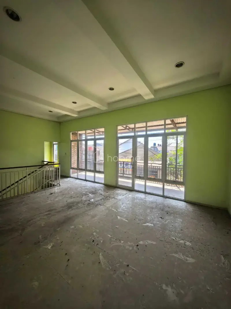 Dijual Rumah DIJUAL CEPAT —  LUAS 267 m² DI GUNUNG BATU BANDUNG