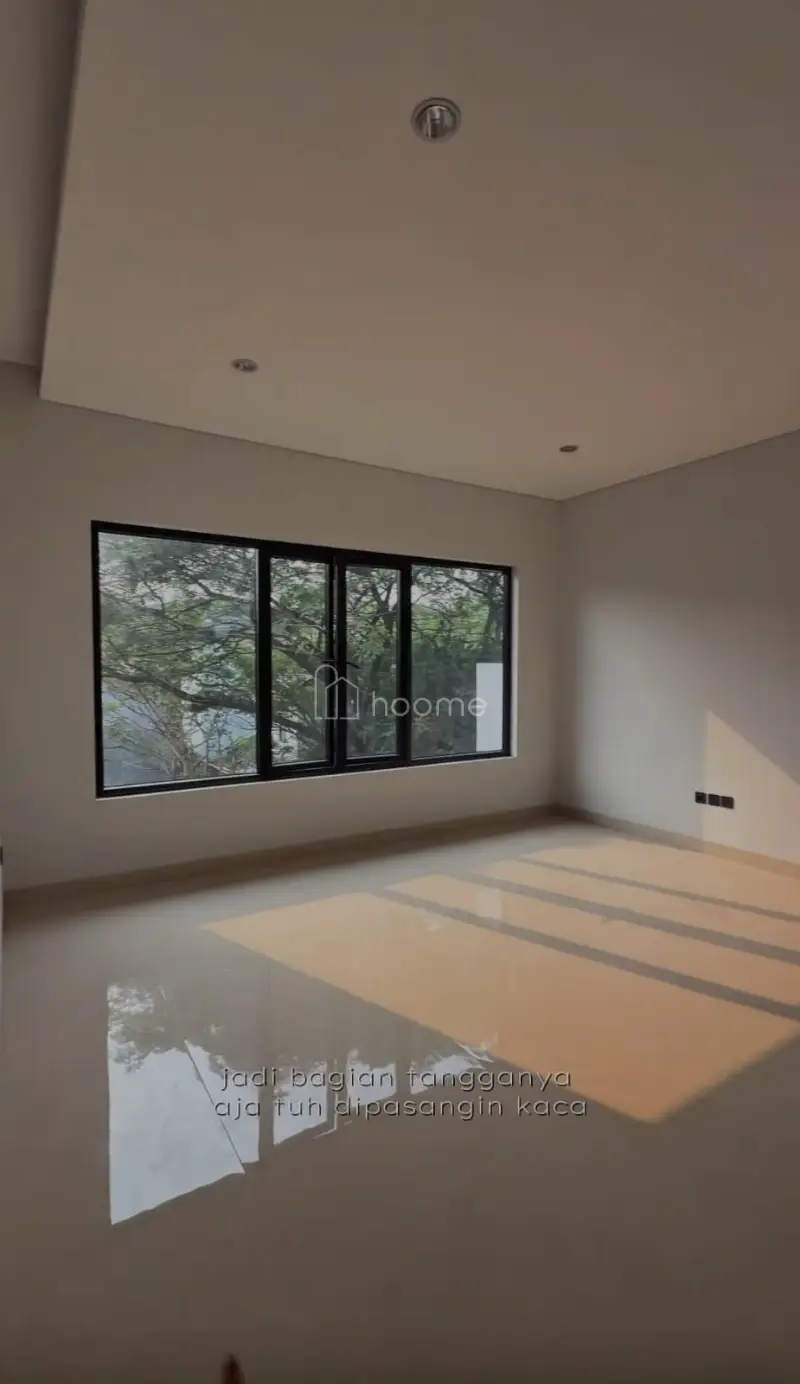 Dijual Rumah Brand new rumah mewah 3 lantai diForesta BSD City