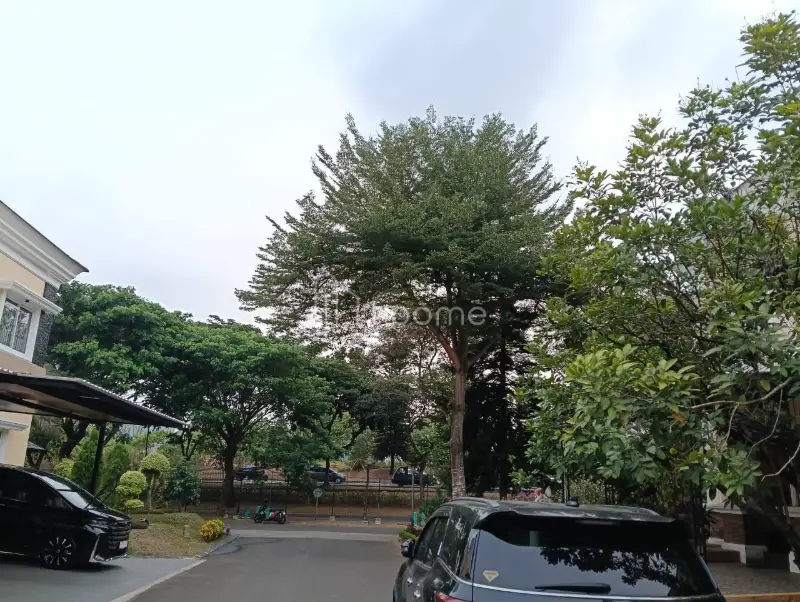 Dijual Tanah 300 m2 diKatamaran Indah PIK 