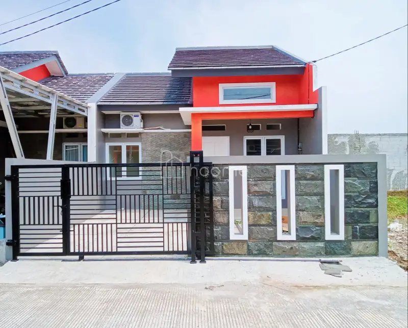 Dijual Rumah Jual Rumah di Bekasi Utara dekat Harapan Indah