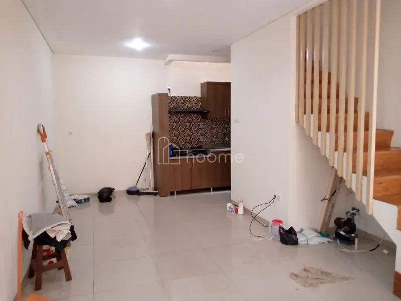 Dijual Rumah rumah minimalis 3 lantai siap huni jakpus 