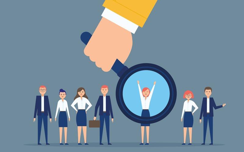 Công ty tuyển dụng truyền thống là gì?