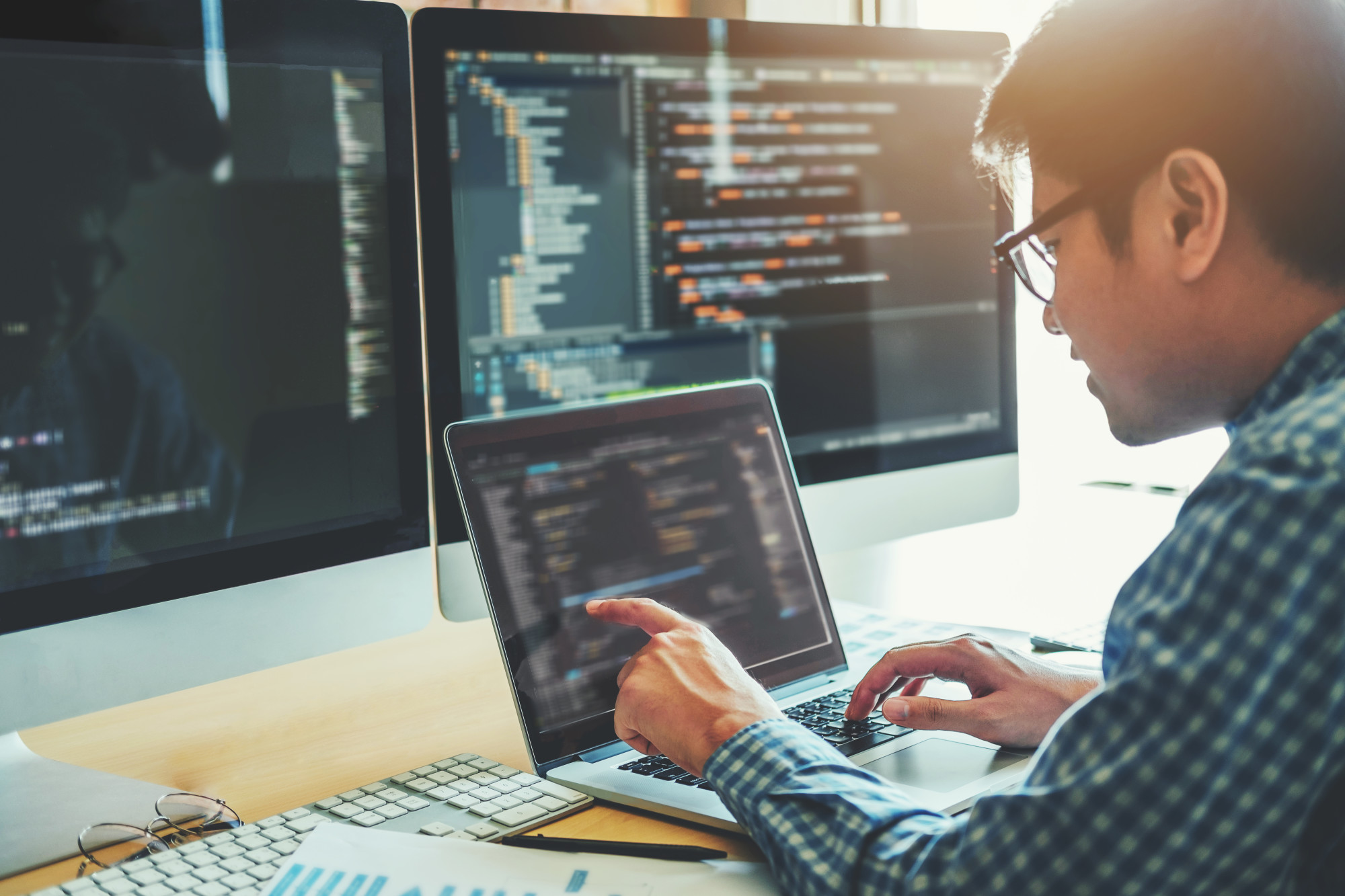Giới thiệu về css frameworks: tailwind css và ứng dụng thực tế