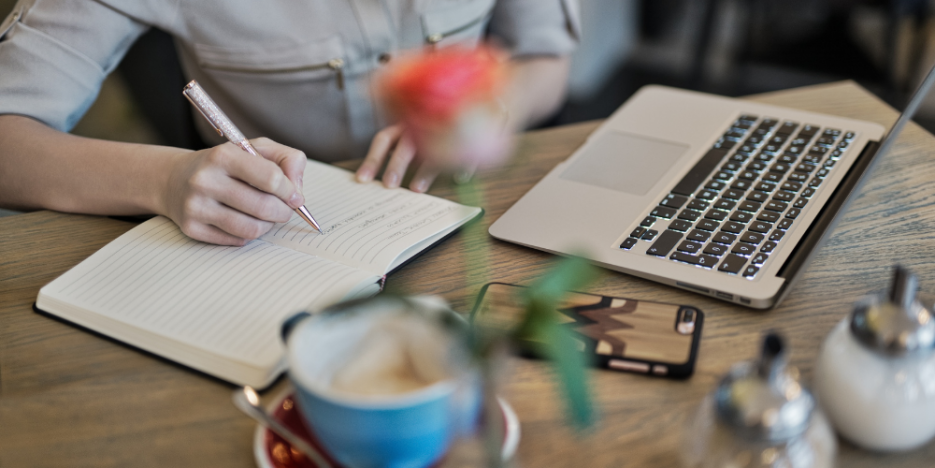 Dịch vụ Quản trị Website Chuyên Nghiệp Chỉ Từ 3 Triệu Đồng 6 Hướng dẫn viết content hiệu quả: tăng tỷ lệ chuyển đổi từ a-z
