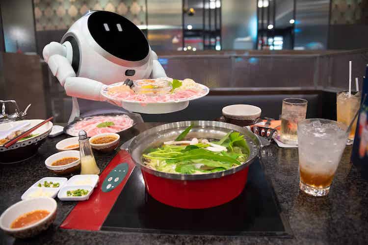 Lợi ích của việc ứng dụng ai trong ngành nhà hàng