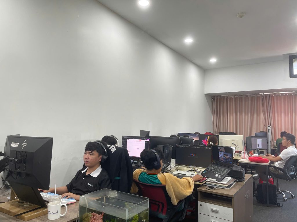 Team dev tại homenest software
