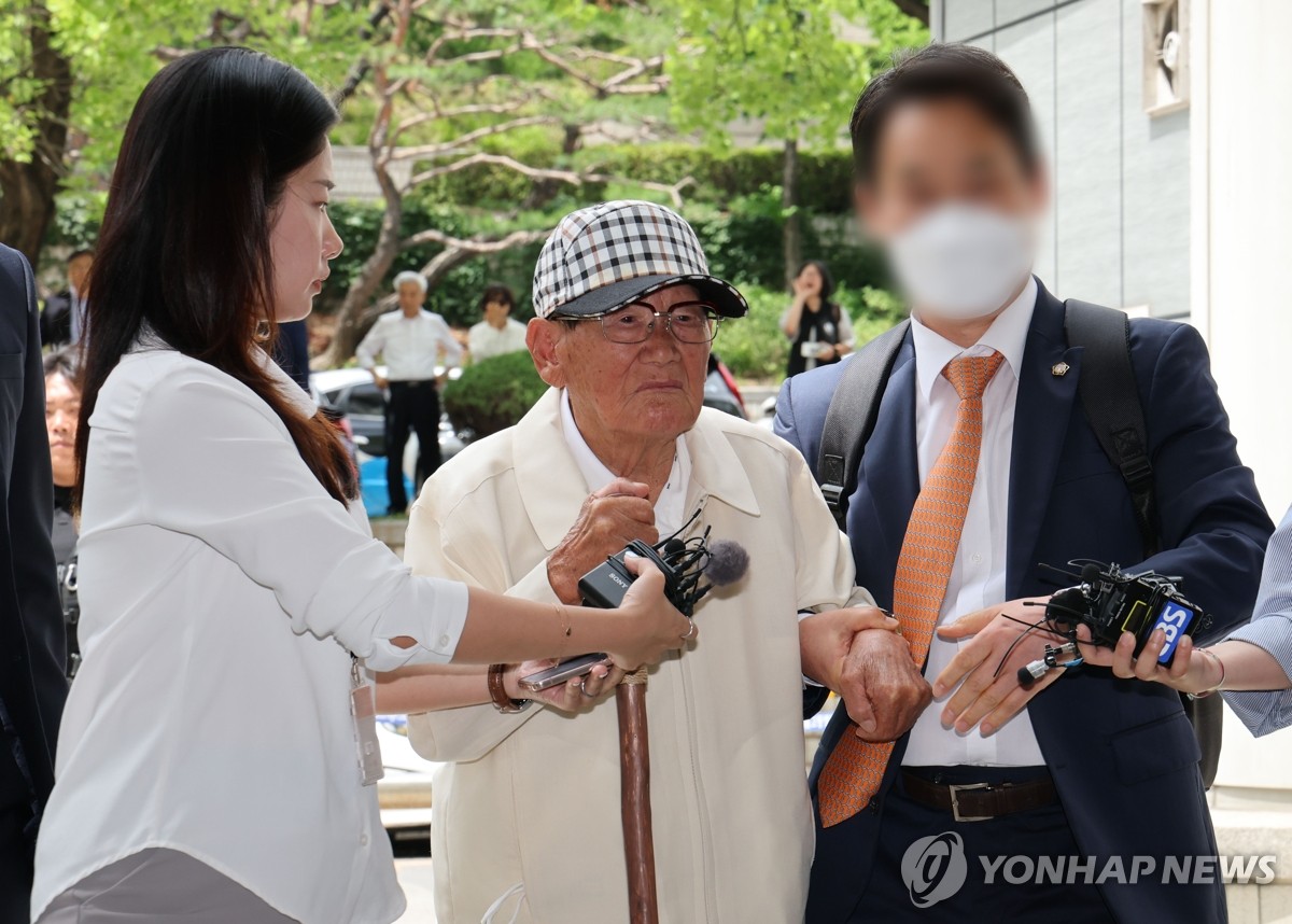 영장실질심사 출석하는 이만희 신천지 총회장