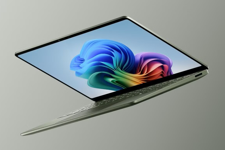 Microsoft Surface Laptop 8